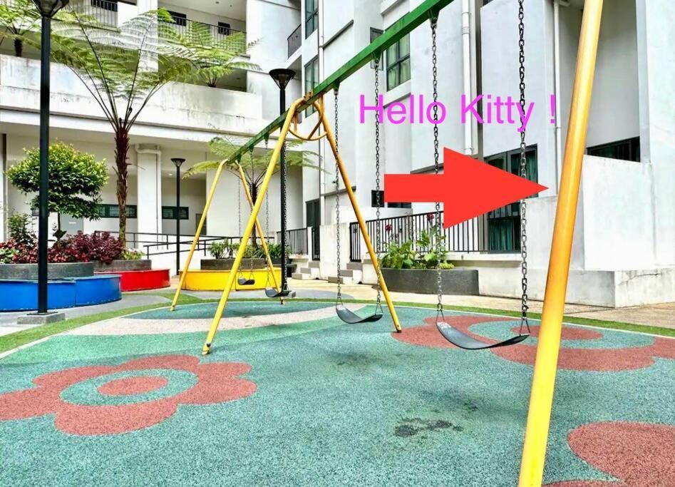 Hello Kitty Homestay - Cameron Highlands - Spacious Studio - Perfect For Families - Sleeps 4 And Baby Tanah Rata Exterior foto